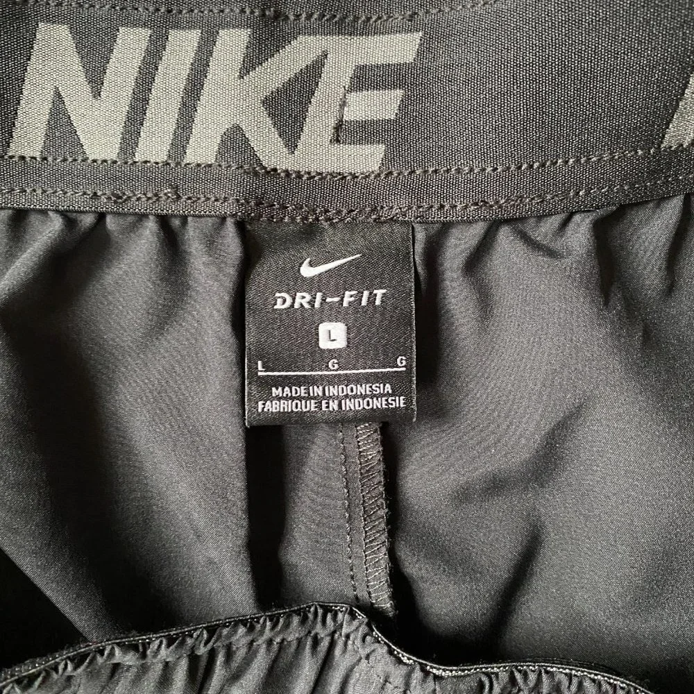 Nike Dri-Fit men's large black pull-on athletic shorts elastic drawstring waist - Picture 9 of 9